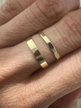 Gold bands set